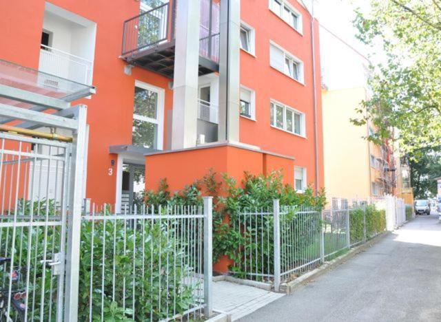 Mida * Freiburg im Breisgau